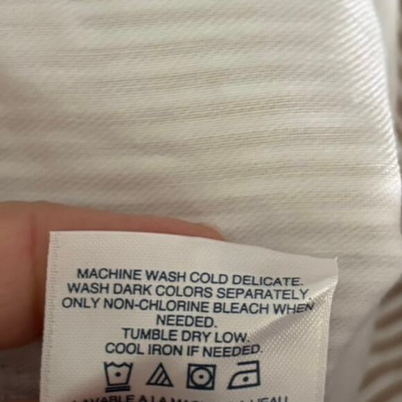 Lands End Size 6P 6 Petite Striped Seersucker Bermuda Shorts High Rise Tan White - Picture 3 of 5